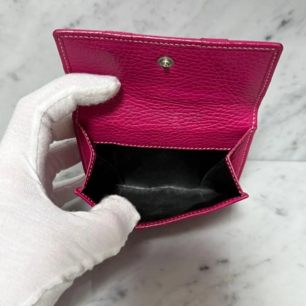 Burberry pink leather compact wallet - Picture 6 of 11